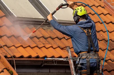 Démoussage et hydrofuge de toiture à Lassy